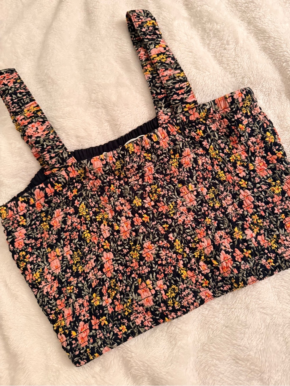 American Eagle - Sz (XS) black Floral Smocked Crop Top